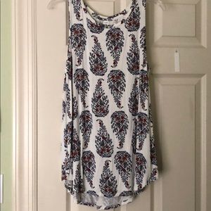Nice sleeveless shirt worn one time